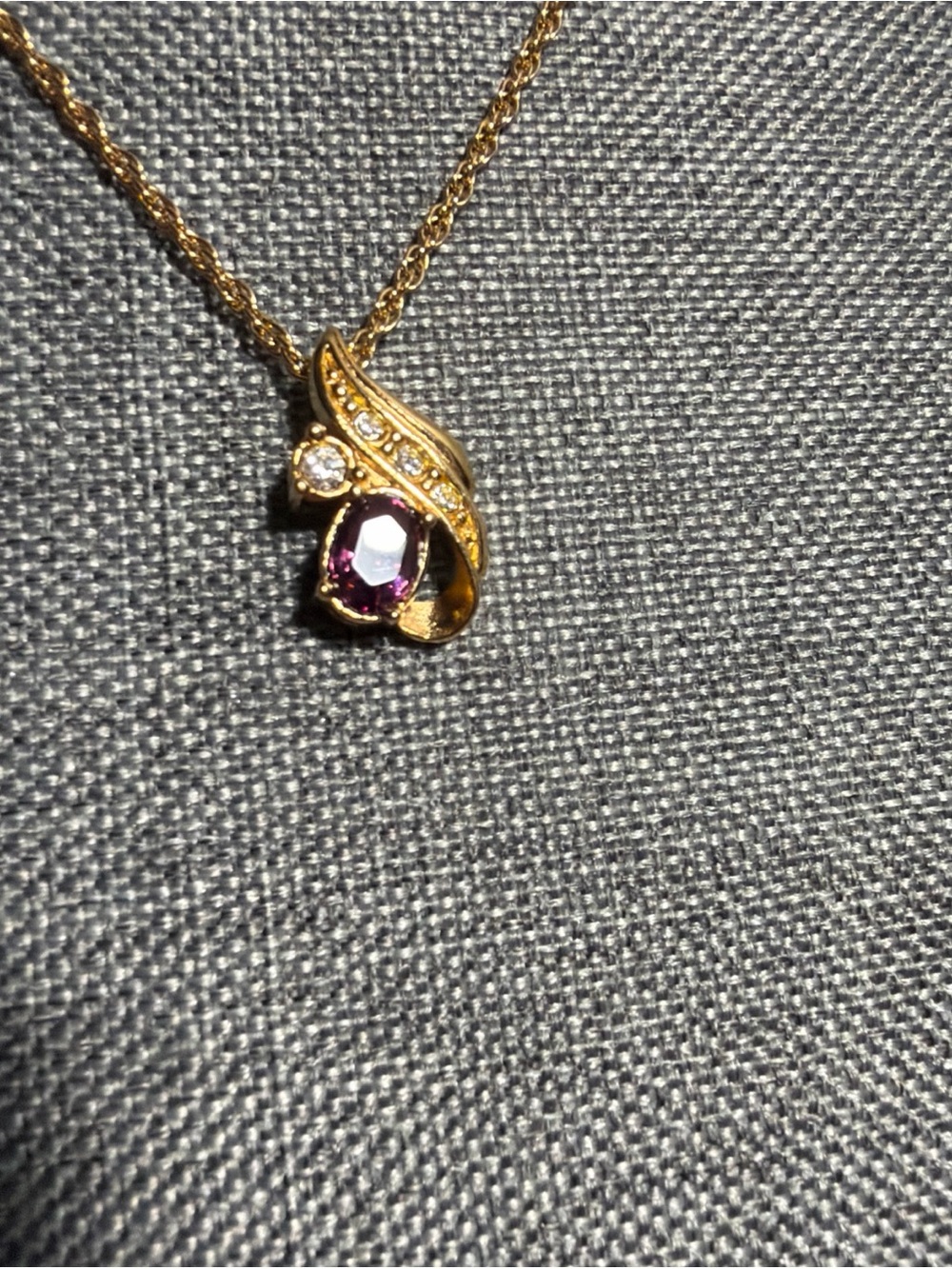 Avon Vintage Gold-tone Purple Crystal Pendant Necklace - Women Jewelry